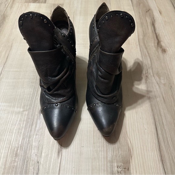 Freebird By Steven Jericho Leather Studded Booties Size 11 - Picture 4 of 15